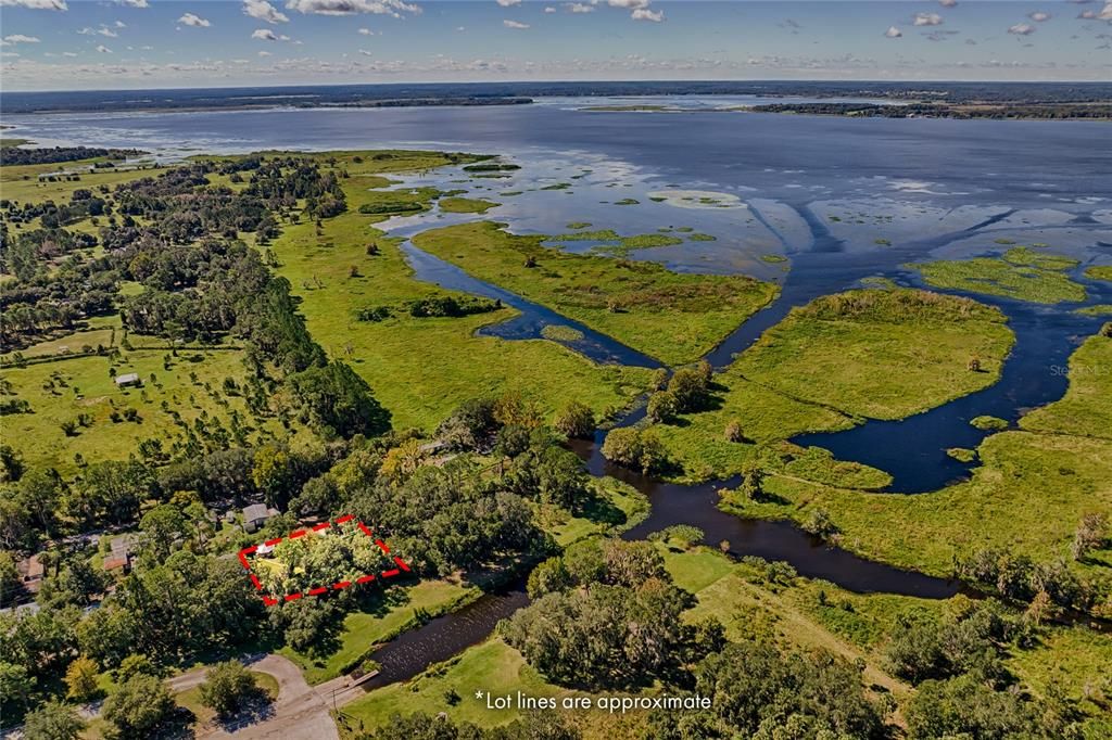 Direct access to Orange Lake and Cross Creek