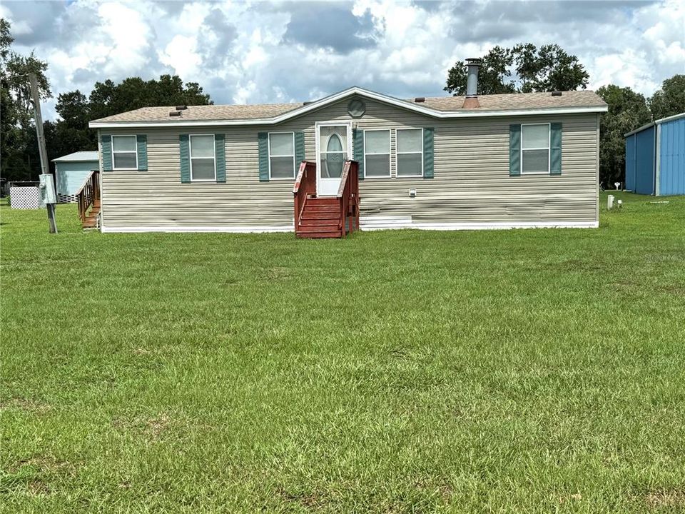 Recently Sold: $261,000 (3 beds, 2 baths, 1296 Square Feet)
