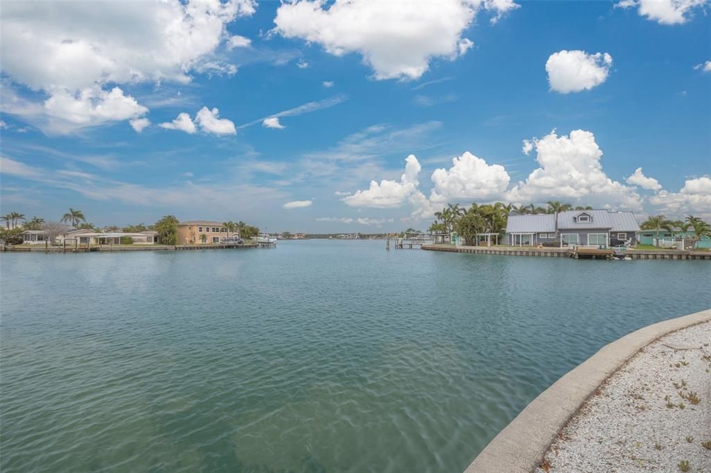 For Sale: $1,050,000 (0.15 acres)