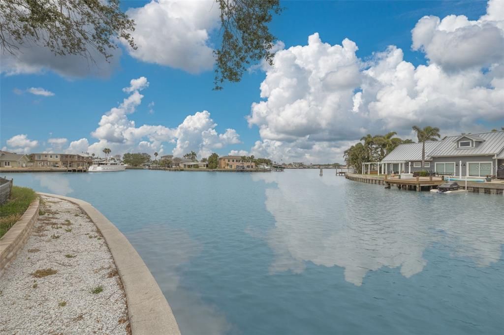 For Sale: $1,050,000 (0.15 acres)