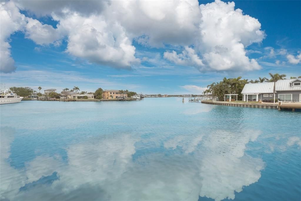 For Sale: $1,050,000 (0.15 acres)