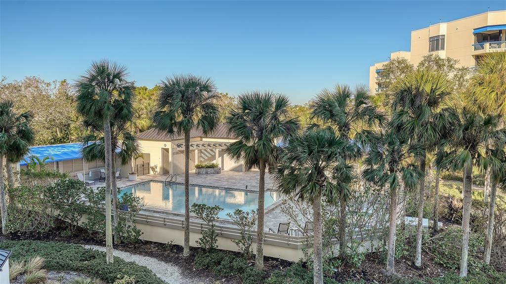 合同活跃: $748,750 (3 贝兹, 2 浴室, 2039 平方英尺)