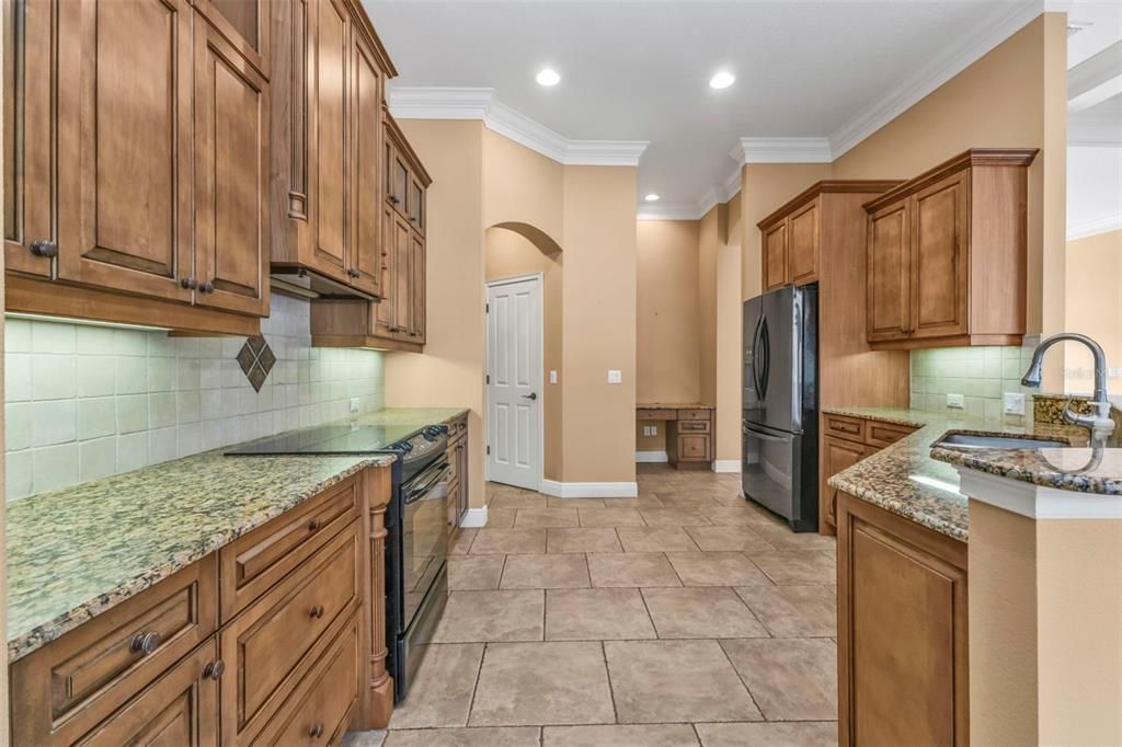 For Sale: $1,350,000 (4 beds, 3 baths, 2096 Square Feet)