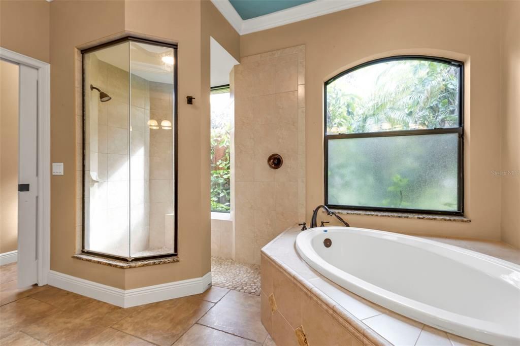 For Sale: $1,350,000 (4 beds, 3 baths, 2096 Square Feet)