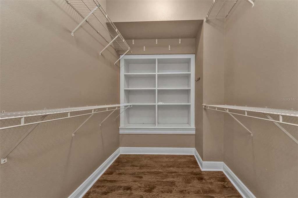 For Sale: $1,350,000 (4 beds, 3 baths, 2096 Square Feet)