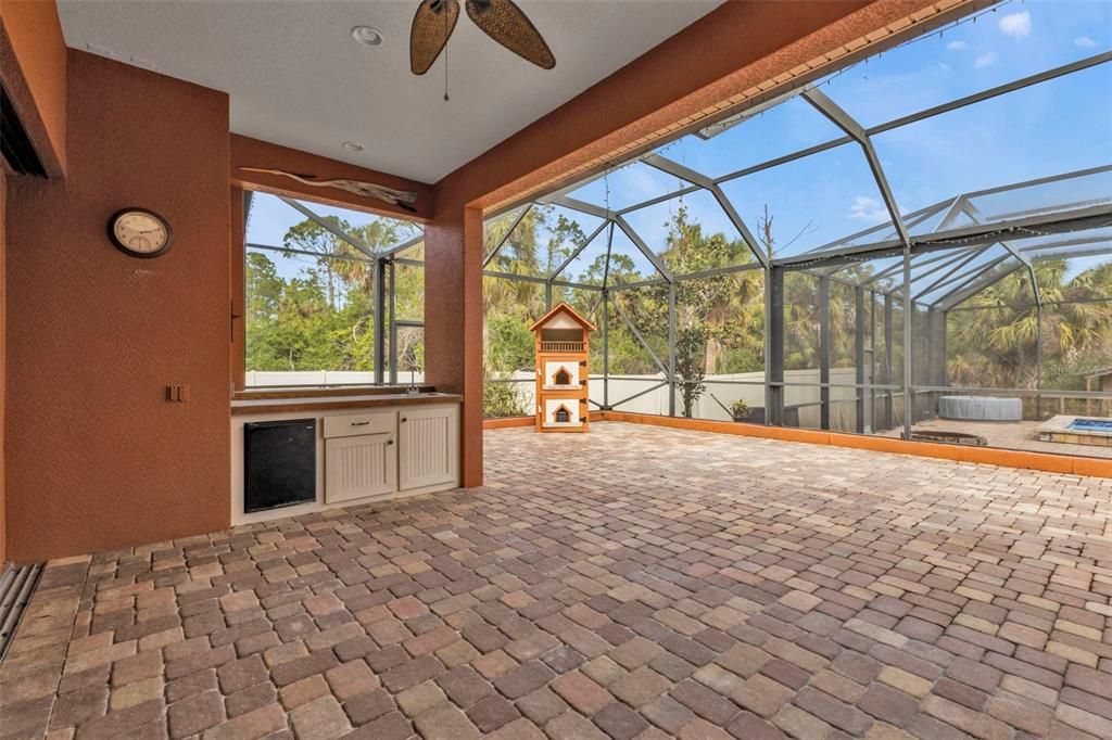 For Sale: $1,350,000 (4 beds, 3 baths, 2096 Square Feet)