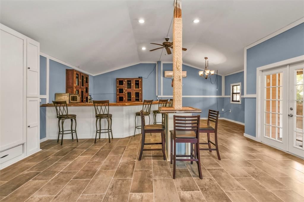 For Sale: $1,350,000 (4 beds, 3 baths, 2096 Square Feet)