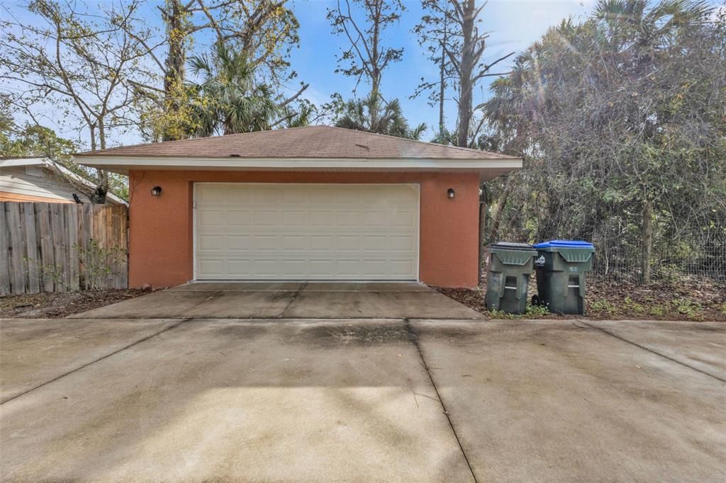 For Sale: $1,350,000 (4 beds, 3 baths, 2096 Square Feet)