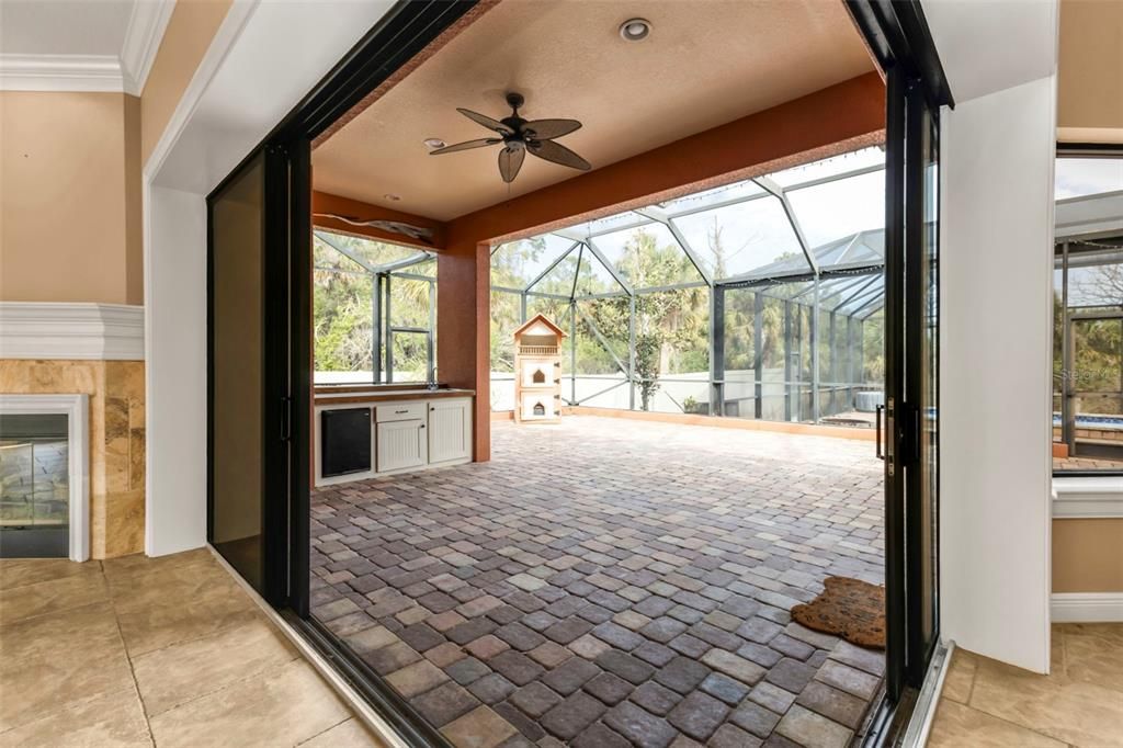 For Sale: $1,350,000 (4 beds, 3 baths, 2096 Square Feet)