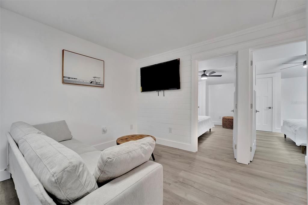 待售: $1,099,000 (6 贝兹, 0 浴室, 2710 平方英尺)