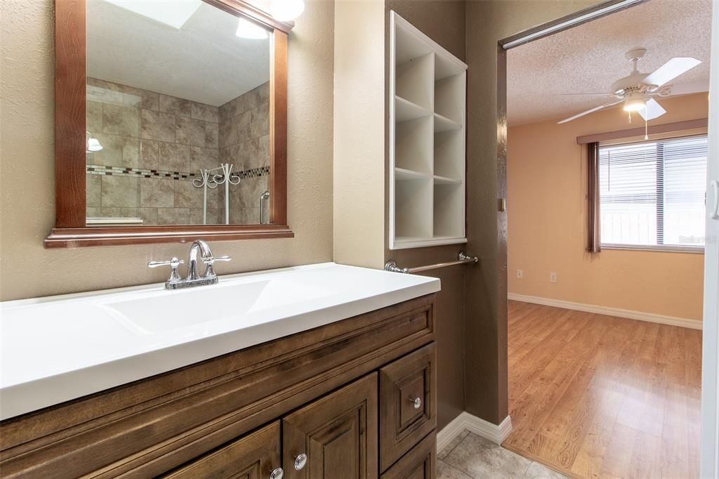 En Venta: $169,500 (2 camas, 2 baños, 957 Pies cuadrados)