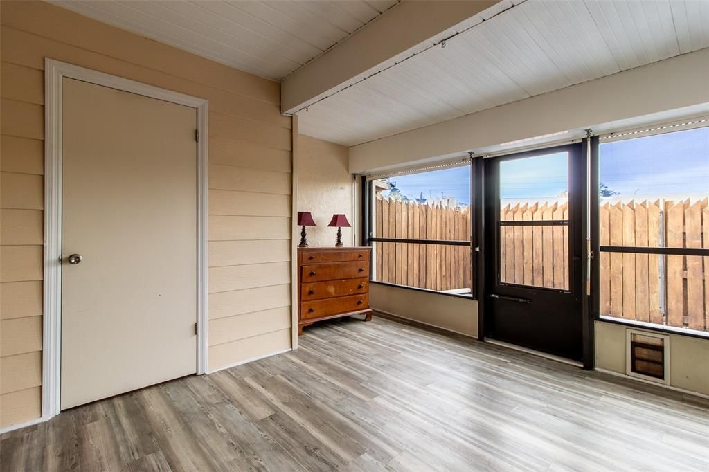 En Venta: $169,500 (2 camas, 2 baños, 957 Pies cuadrados)