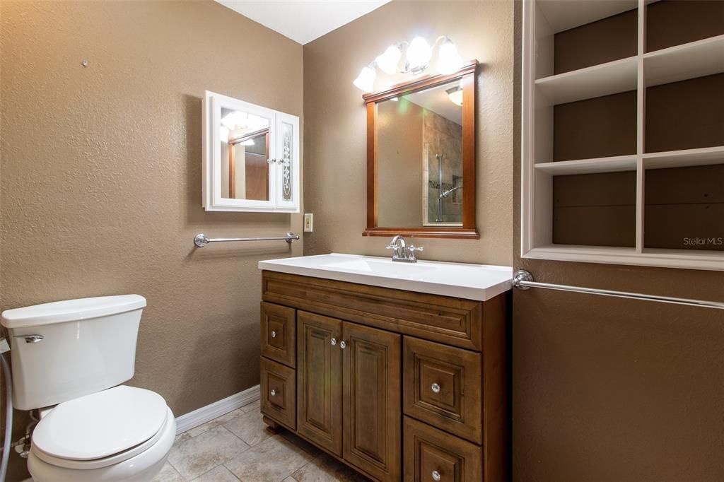 En Venta: $169,500 (2 camas, 2 baños, 957 Pies cuadrados)