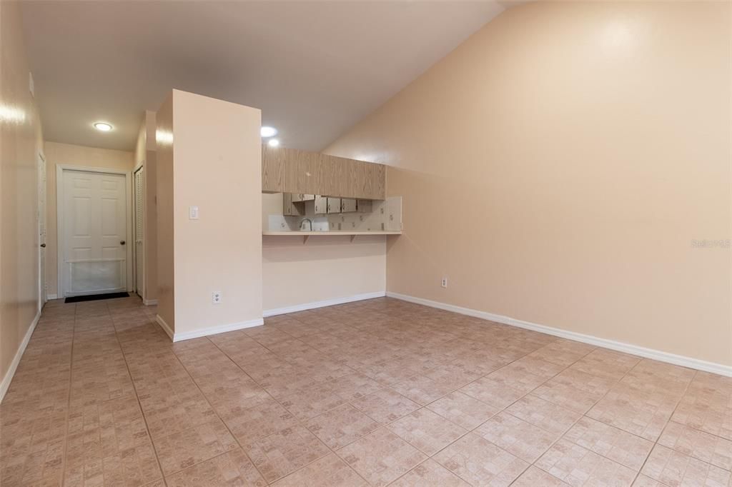 En Venta: $169,500 (2 camas, 2 baños, 957 Pies cuadrados)