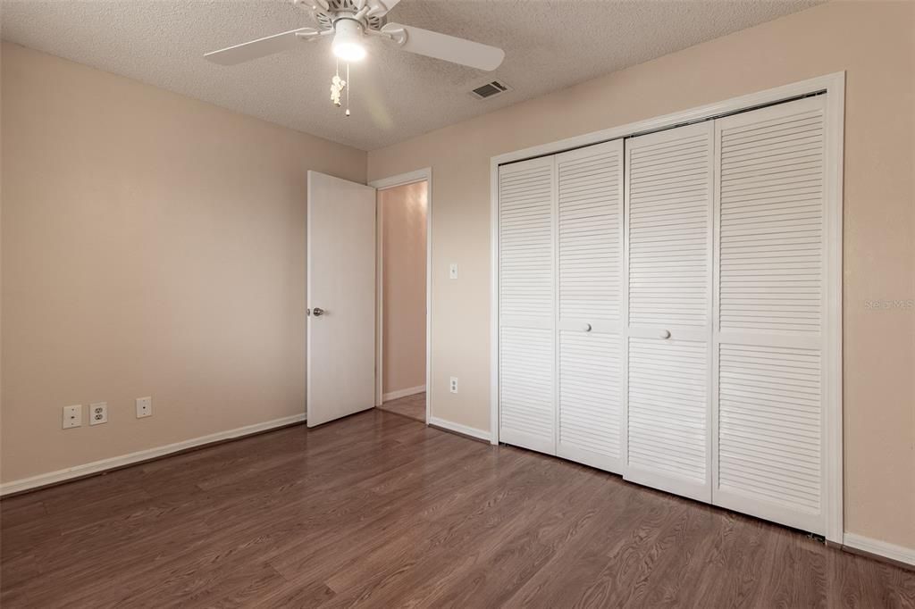 En Venta: $169,500 (2 camas, 2 baños, 957 Pies cuadrados)