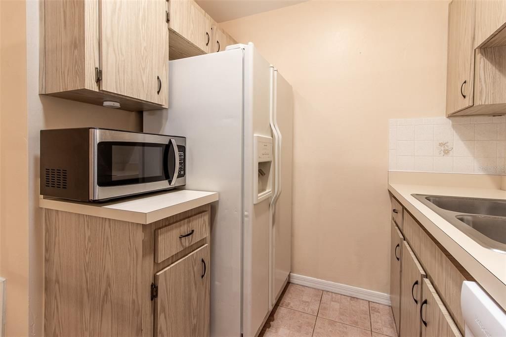 En Venta: $169,500 (2 camas, 2 baños, 957 Pies cuadrados)