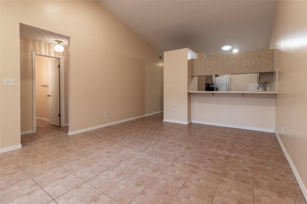 En Venta: $169,500 (2 camas, 2 baños, 957 Pies cuadrados)