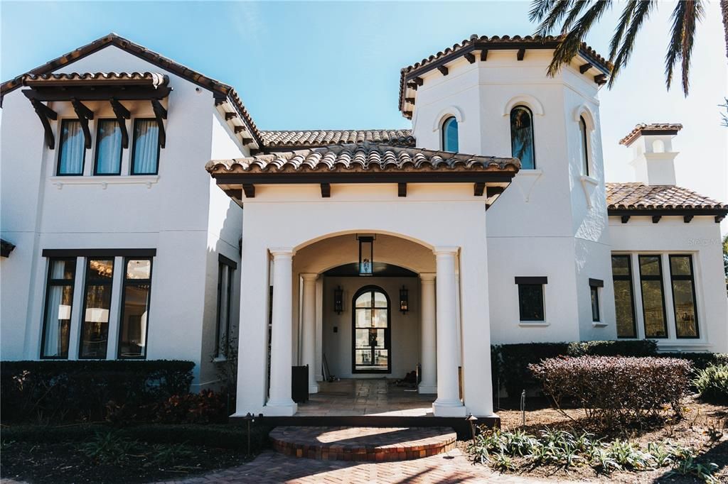 Recently Sold: $5,500,000 (7 beds, 6 baths, 8107 Square Feet)