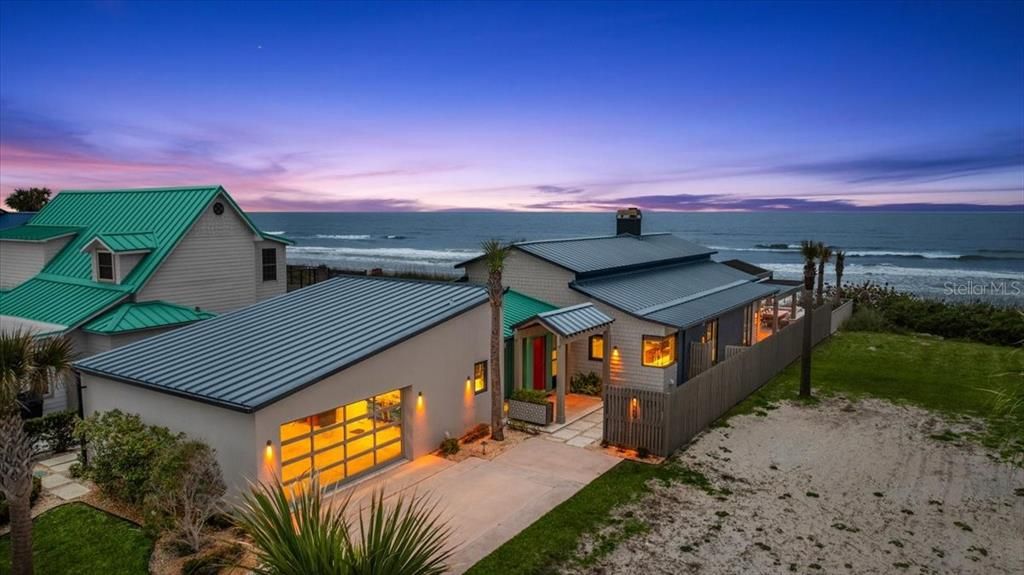 Recently Sold: $3,450,000 (3 beds, 2 baths, 2464 Square Feet)