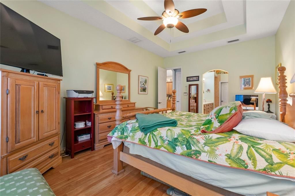 待售: $629,000 (4 贝兹, 3 浴室, 2560 平方英尺)