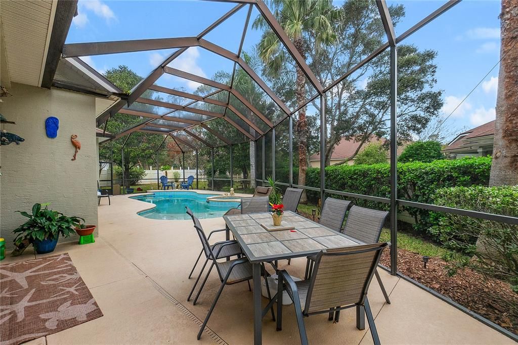 待售: $629,000 (4 贝兹, 3 浴室, 2560 平方英尺)