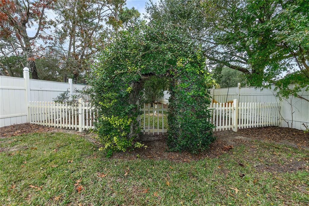 待售: $629,000 (4 贝兹, 3 浴室, 2560 平方英尺)