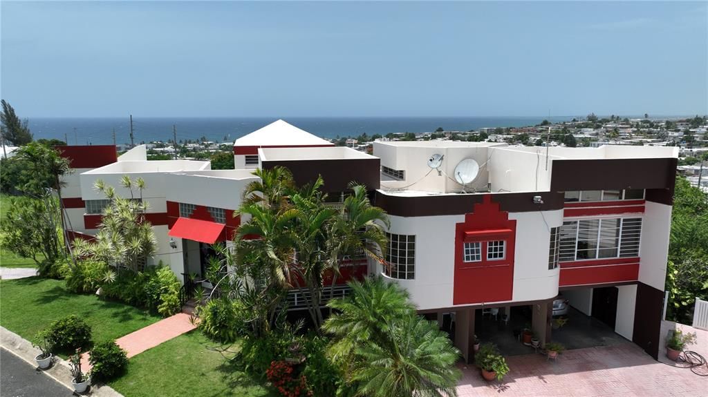 Недавно продано: $525,000 (5 спален, 4 ванн, 2500 Квадратных фут)