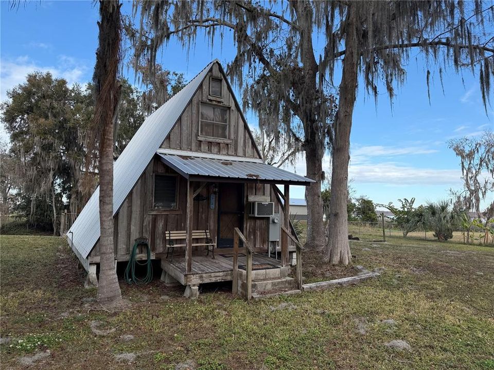 Recently Sold: $125,000 (1 beds, 1 baths, 480 Square Feet)