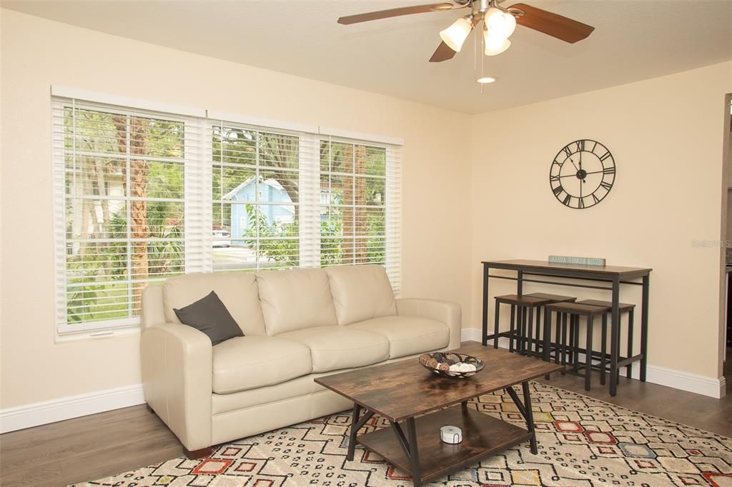 待售: $1,390,000 (0 贝兹, 0 浴室, 8348 平方英尺)