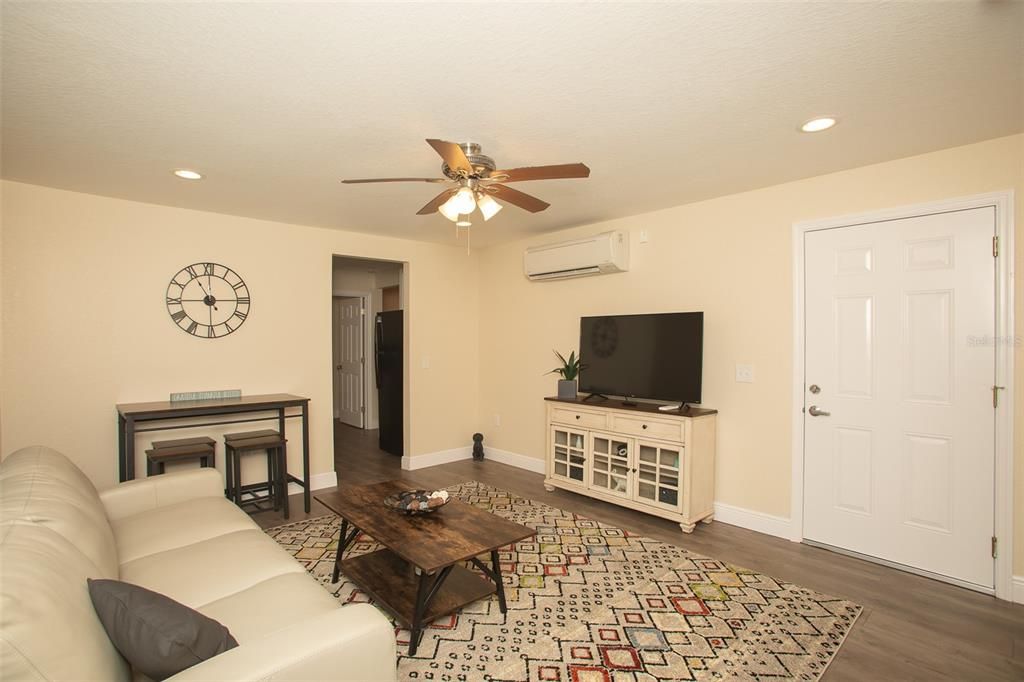 待售: $1,390,000 (0 贝兹, 0 浴室, 8348 平方英尺)