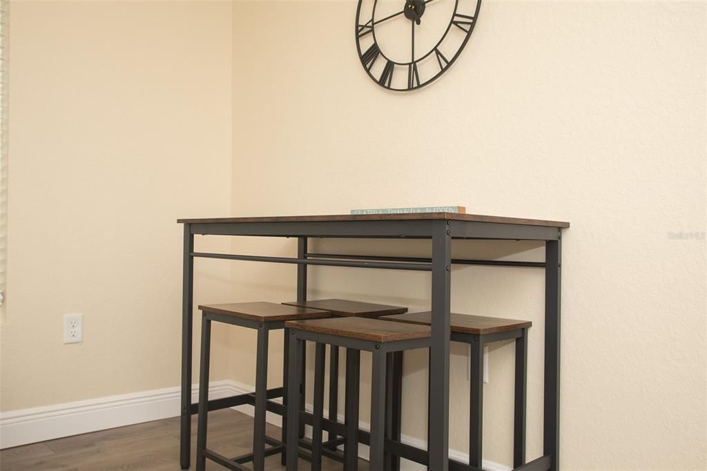 待售: $1,390,000 (0 贝兹, 0 浴室, 8348 平方英尺)