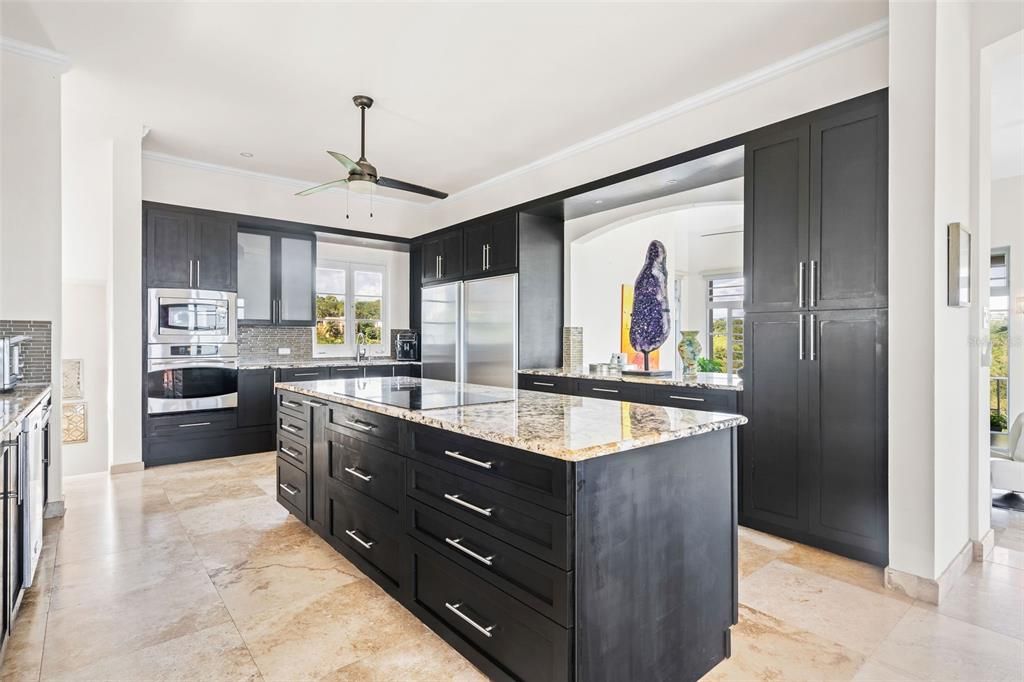 For Sale: $2,220,000 (4 beds, 3 baths, 4300 Square Feet)