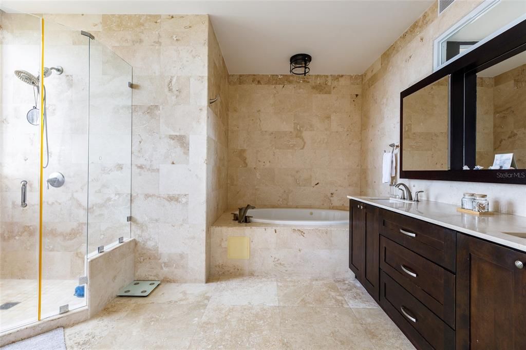 For Sale: $2,220,000 (4 beds, 3 baths, 4300 Square Feet)