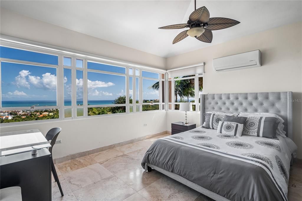 For Sale: $2,220,000 (4 beds, 3 baths, 4300 Square Feet)