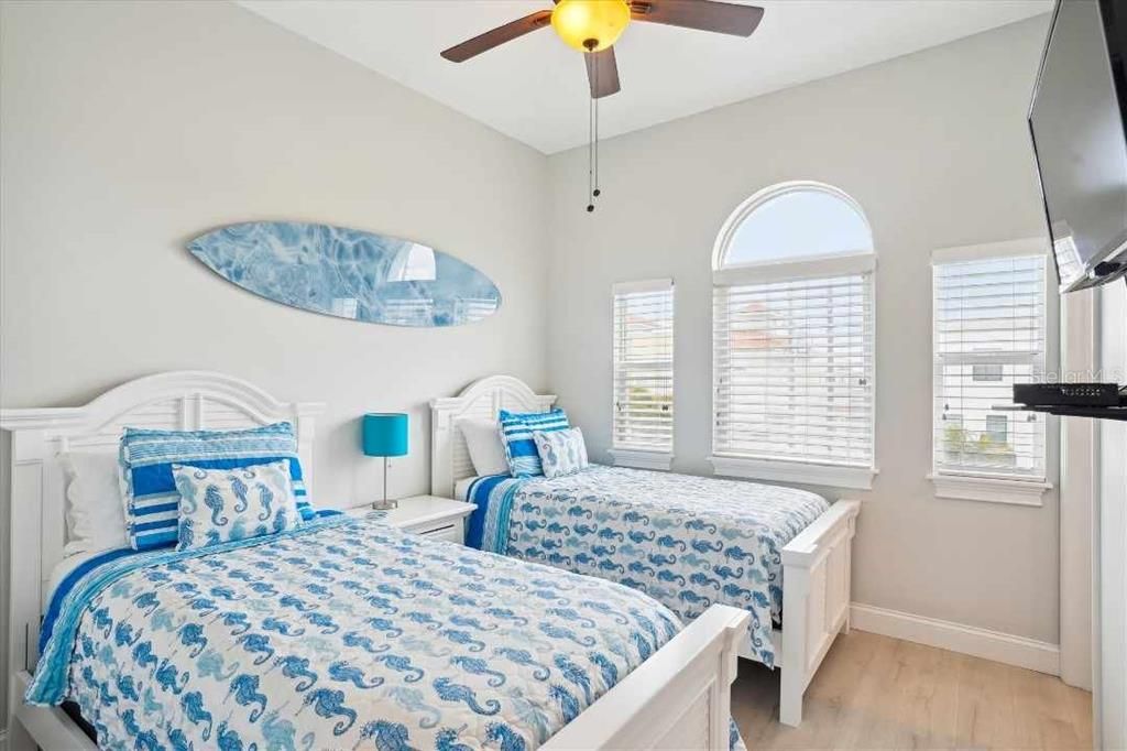 For Sale: $1,900,000 (3 beds, 3 baths, 2241 Square Feet)