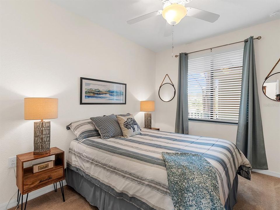 For Sale: $275,000 (2 beds, 2 baths, 1154 Square Feet)