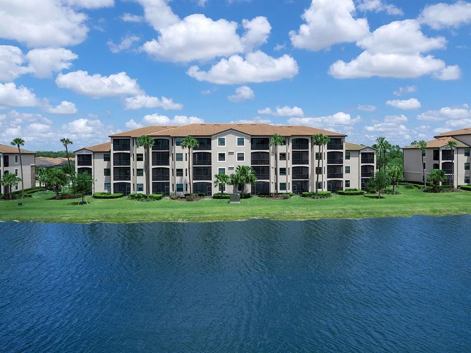 For Sale: $275,000 (2 beds, 2 baths, 1154 Square Feet)