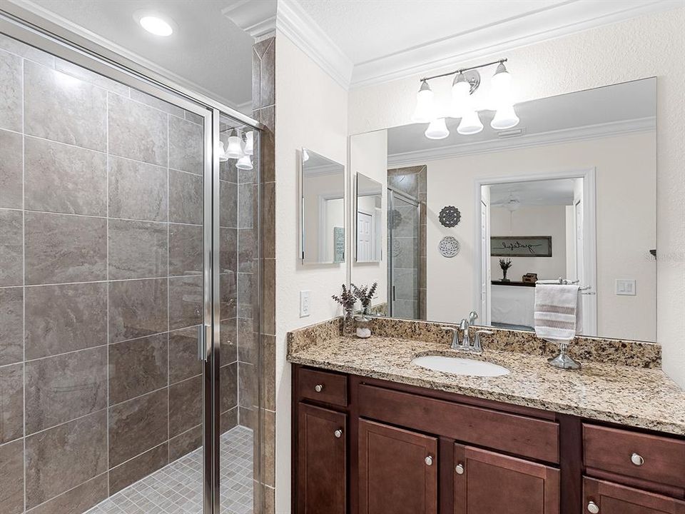 For Sale: $275,000 (2 beds, 2 baths, 1154 Square Feet)