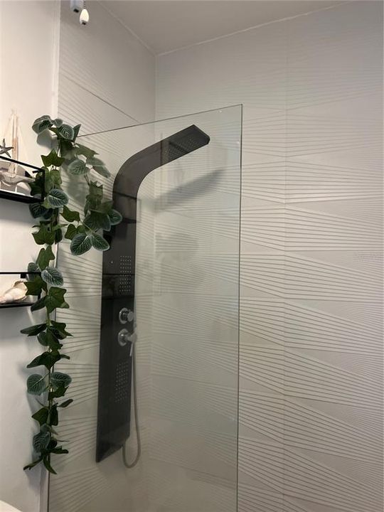 合同活跃: $480,000 (2 贝兹, 3 浴室, 1498 平方英尺)