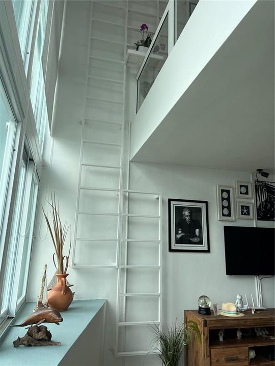 合同活跃: $480,000 (2 贝兹, 3 浴室, 1498 平方英尺)