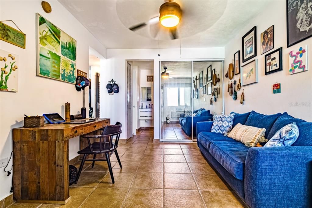 合同活跃: $480,000 (2 贝兹, 3 浴室, 1498 平方英尺)