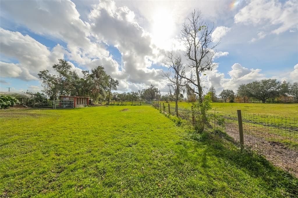 For Sale: $599,000 (3 beds, 2 baths, 1991 Square Feet)