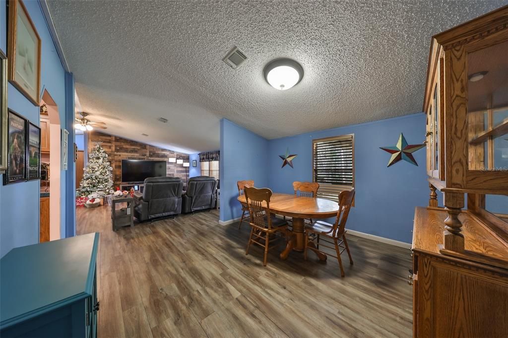 For Sale: $599,000 (3 beds, 2 baths, 1991 Square Feet)