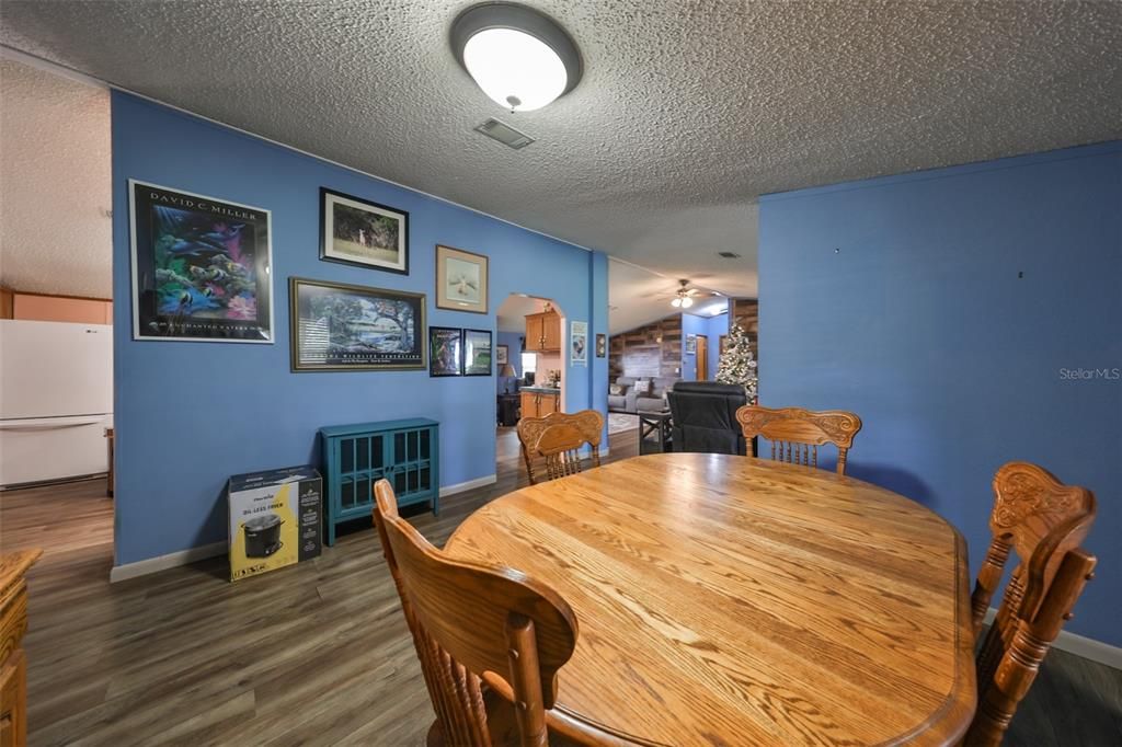 For Sale: $599,000 (3 beds, 2 baths, 1991 Square Feet)