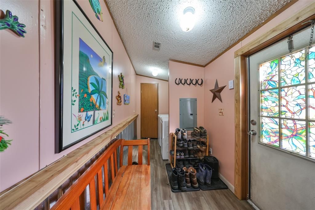 For Sale: $599,000 (3 beds, 2 baths, 1991 Square Feet)