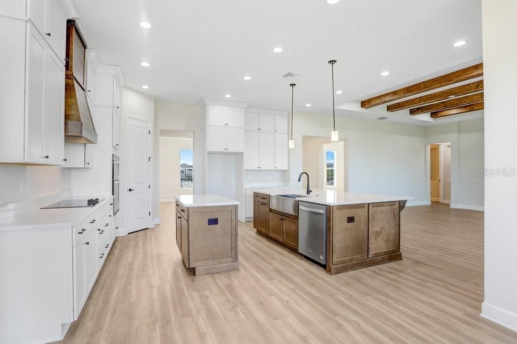 For Sale: $849,990 (3 beds, 2 baths, 3011 Square Feet)