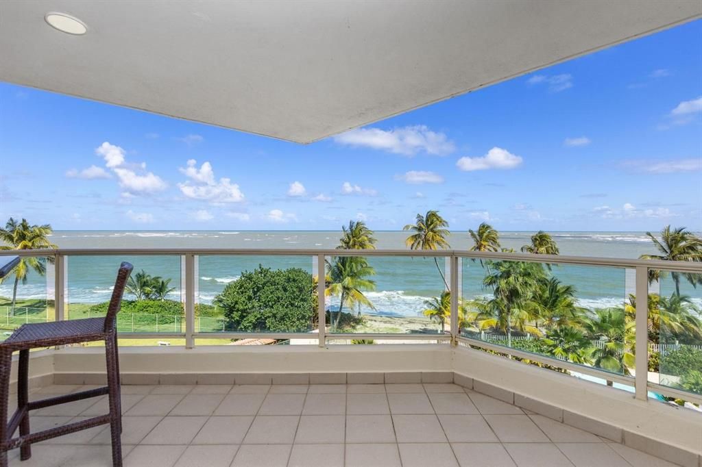 Recently Sold: $675,000 (2 beds, 3 baths, 1867 Square Feet)