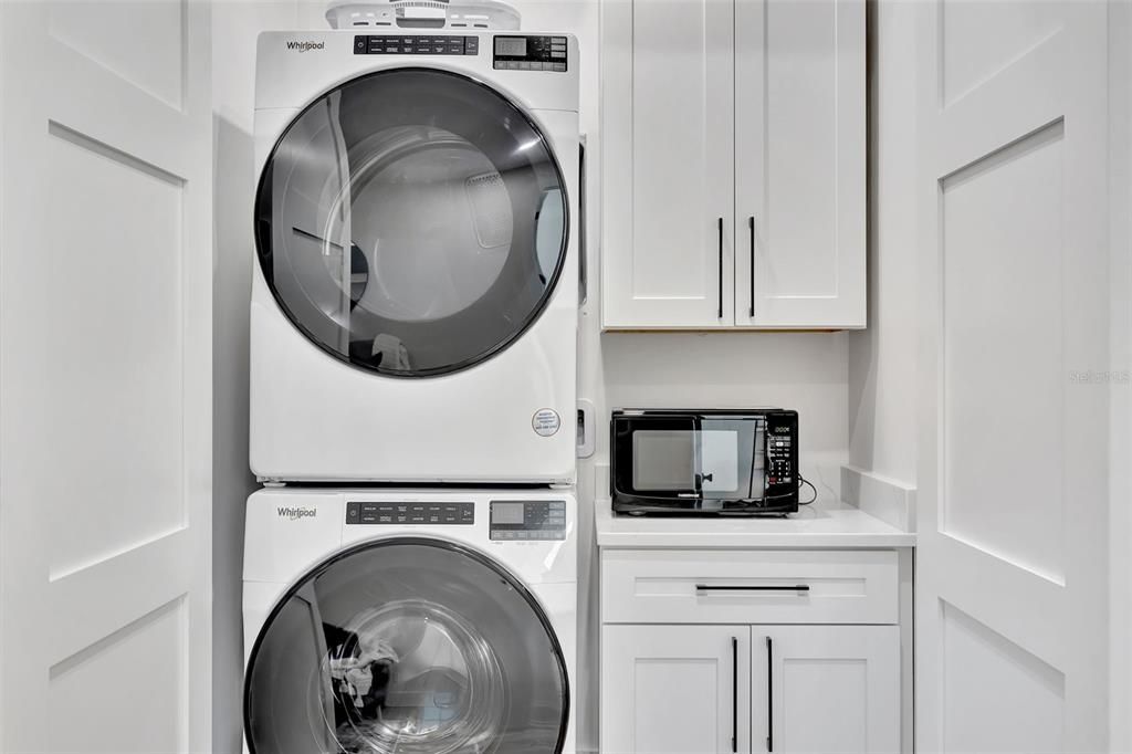 For Rent: $12,000 (4 beds, 3 baths, 2600 Square Feet)