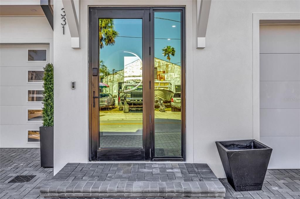 For Rent: $12,000 (4 beds, 3 baths, 2600 Square Feet)