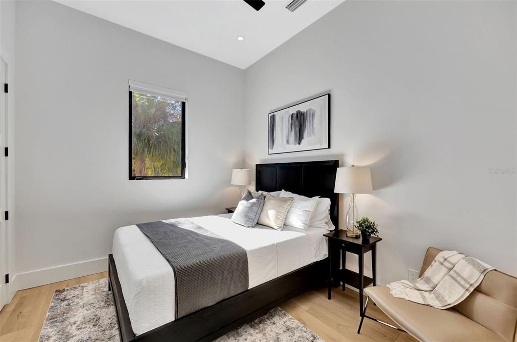 For Rent: $12,000 (4 beds, 3 baths, 2600 Square Feet)